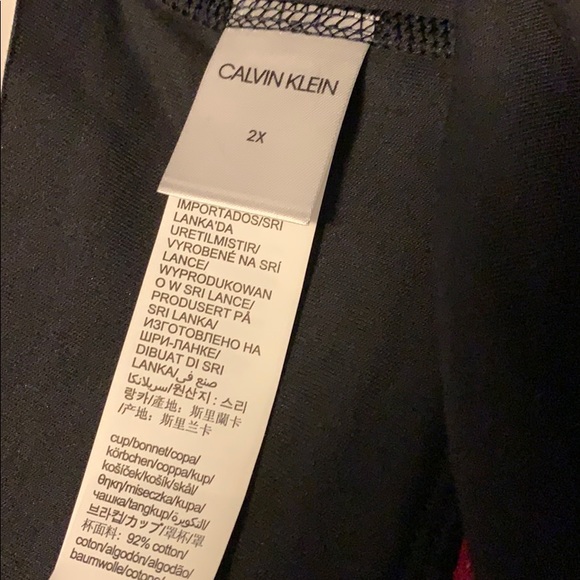 Calvin Klein set brand new with tags - Picture 3 of 3